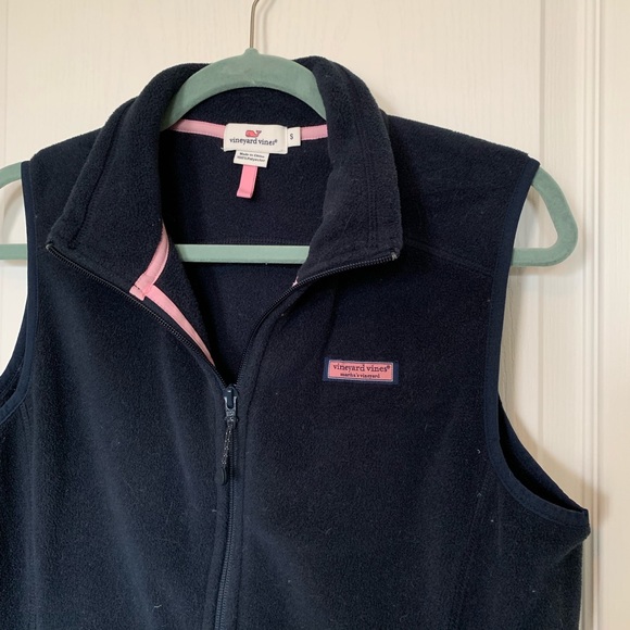 Vineyard Vines Fleece Vest - Picture 2 of 3